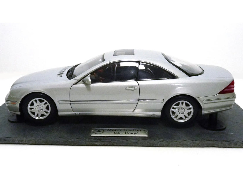 ミニカー1/18箱ありMercedes Benz CL KLASSE No188 Maisto Playerz Diecast Mercedes-Benz CLS-Class 1:18 NEW IN