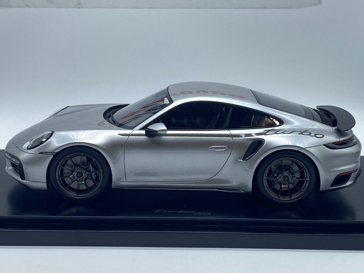 Spark Model Porsche 911 992 Turbo S 1:18. – diecastcars1