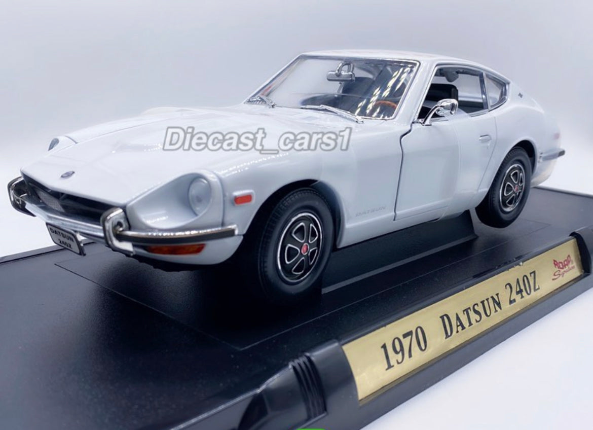 Road Signature model sale car Datsun