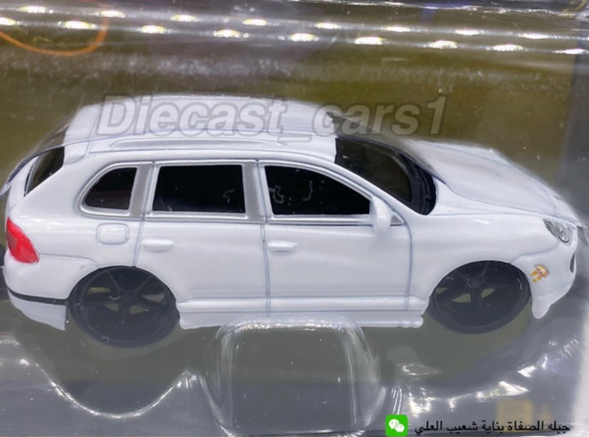 Maisto Porsche Cayenne & Porsche 918 Spyder 1:64. – diecastcars1
