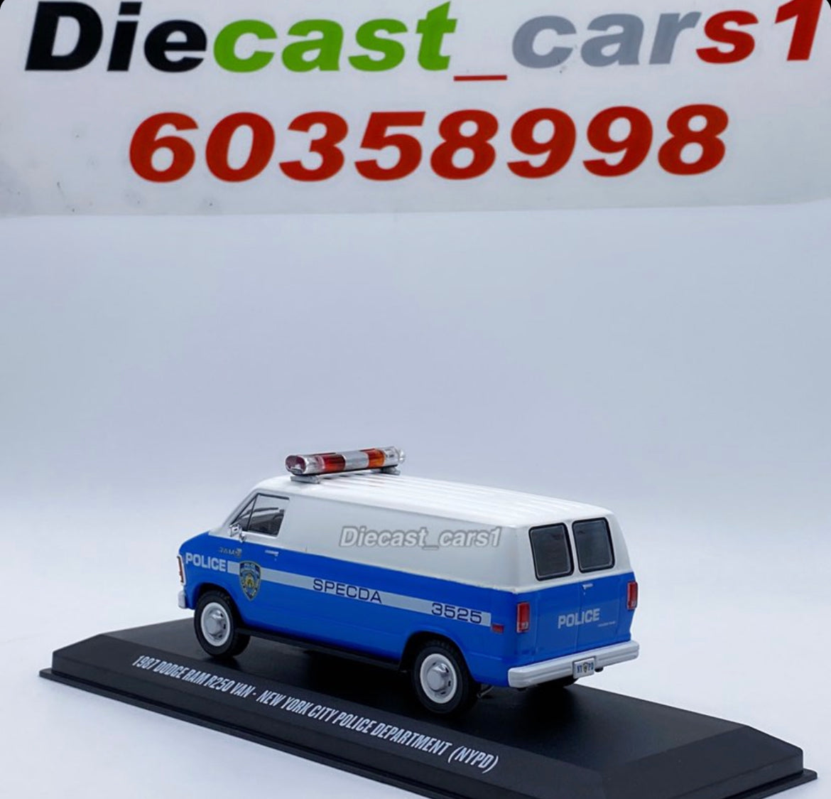Greenlight 1:43 Dodge RAM B250 Van Année De Construction 1980 Argent Noir Avec Rayures 86600