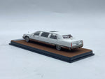 Xiaoguang Model '93 Cadillac Fleetwood Limousine 1:64.