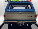 Old School ‘86 GMC Suburban 2500 Sierra Classic 1:18.