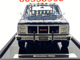Old School ‘86 GMC Suburban 2500 Sierra Classic 1:18.