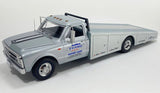 ACME ‘68 Chevrolet C-30 Ramp Truck Yenko 1:18.