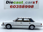 Xiaoguang Model '84 Toyota Crown 1:18.