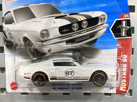 Hotwheels '67 Mustang Shelby GT 500 1:64.