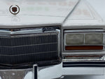 BOS ‘82 Cadillac Fleetwood 1:18.