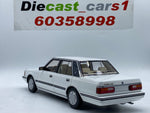 Xiaoguang Model '84 Toyota Crown 1:18.