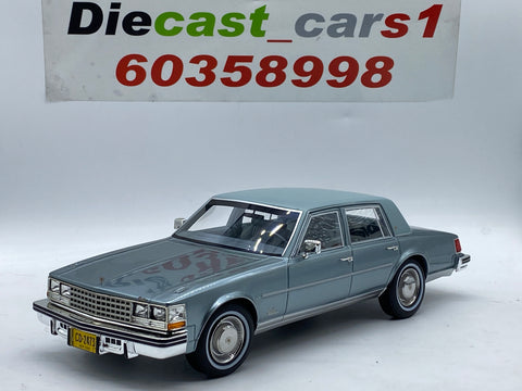 Cult Scale XL ‘76 Cadillac Seville 1:18.