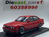 Otto mobile ‘92 BMW M5 1:18.