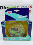 Maisto Vespa Motorcycle 1:18.