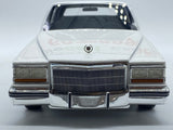 BOS ‘82 Cadillac Fleetwood 1:18.