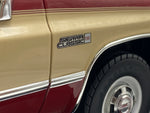 Old School ‘86 GMC Suburban 2500 Sierra Classic 1:18.