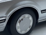 Xiaoguang Model '84 Toyota Crown 1:18.