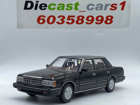 Xiaoguang Model '84 Toyota Crown 1:18.