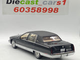 Xiaoguang Model '94 Cadillac Fleetwood 1:18.