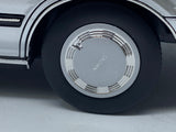 Xiaoguang Model '84 Toyota Crown 1:18.