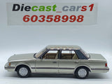 Xiaoguang Model '84 Toyota Crown 1:18.