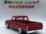 ACME ‘67 Chevrolet C10 Custom 1:18.