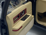 Xiaoguang Model '94 Cadillac Fleetwood 1:18.