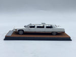 Xiaoguang Model '93 Cadillac Fleetwood Limousine 1:64.