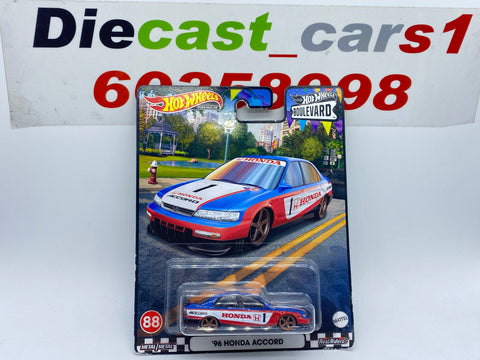 Hot wheels '96 Honda Accord 1:64.