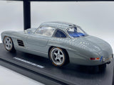 GT Spirit ‘21 Mercedes S-Klub Gullwing SL 300 1:18.