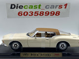 Road Signature ‘71 Buick Riviera 1:18.
