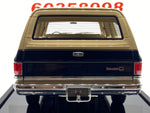 Old School ‘86 GMC Suburban 2500 Sierra Classic 1:18.