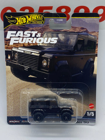 Hot wheels  Land Rover Defender 90 1:64.