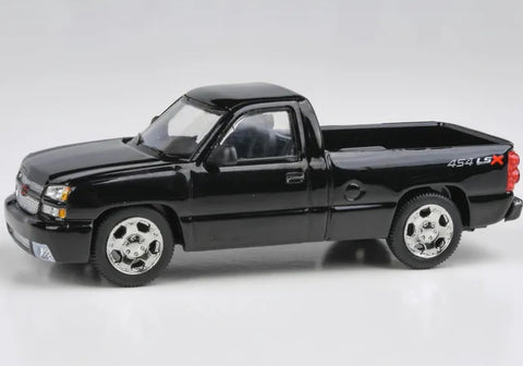 Paragon Models “Para” ‘06 Chevrolet Silverado 454 1:64.