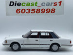 Xiaoguang Model '84 Toyota Crown 1:18.