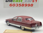 Xiaoguang Model '94 Cadillac Fleetwood 1:18.