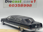 Xiaoguang Model '94 Cadillac Fleetwood Limousine 1:18.
