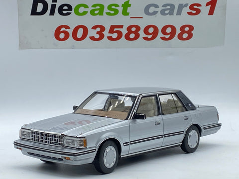 Xiaoguang Model '84 Toyota Crown 1:18.