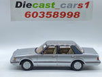 Xiaoguang Model '84 Toyota Crown 1:18.