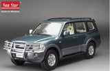 SunStar Mitsubishi Pajero V73 1:18.
