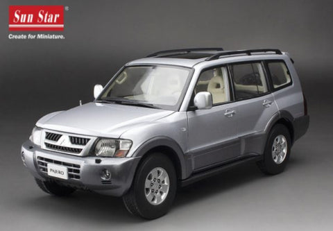 SunStar Mitsubishi Pajero V73 1:18.