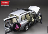 SunStar Mitsubishi Pajero V73 1:18.