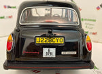 MiniChamps ‘89 Austin FX4 “London Taxi” 1:18.