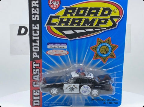 Road Champs ‘98 Ford Crown Victoria 1:43.