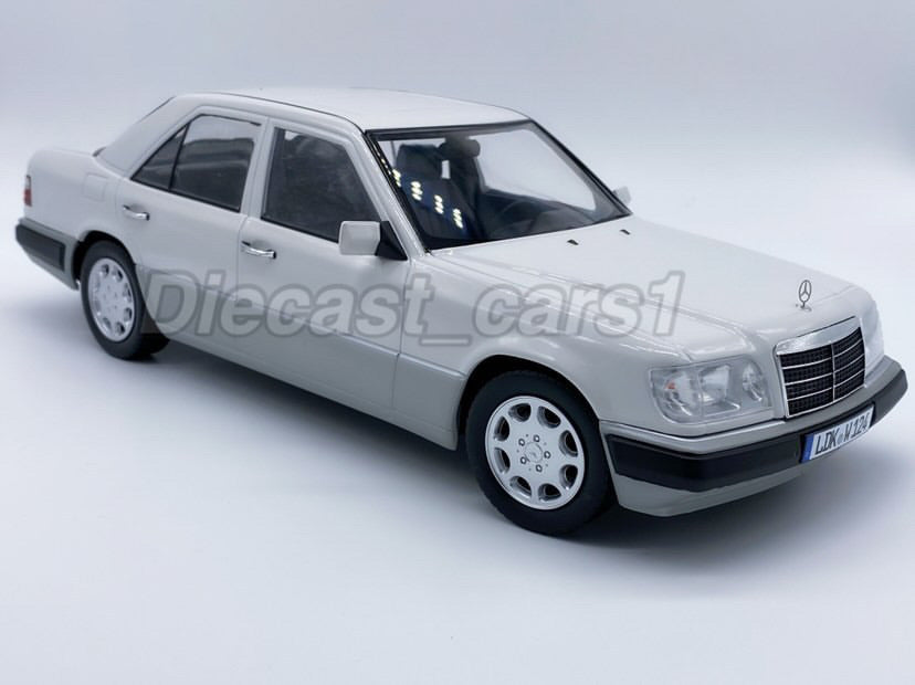 Mercedes  W124 E320 1/18 ダイキャストモデルカー 1/18 Modelcar Group 1986 Mercedes-Benz W124 Tuning (Black
