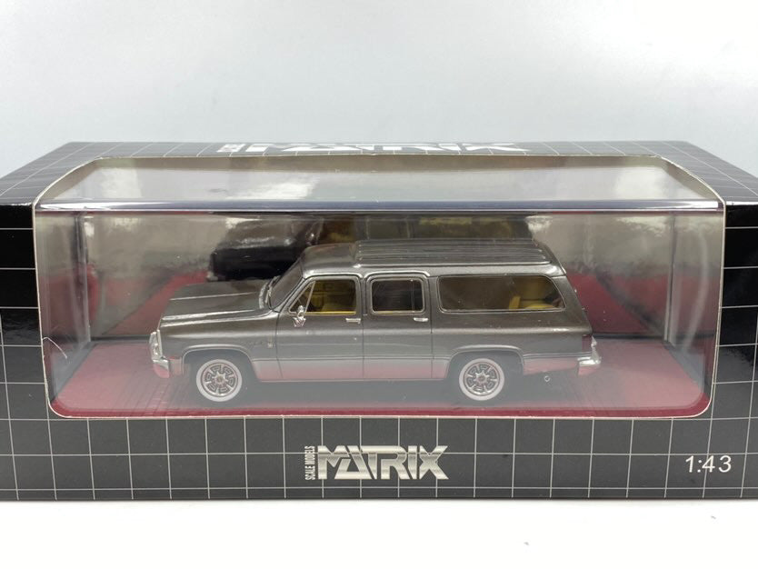 Chevrolet Suburban 1981 bleu (Matrix) 1/43e Chevrolet Suburban 1981 bleu (Matrix) 1/43e