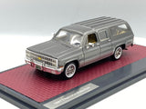 Matrix ‘81 Chevrolet Suburban 1:43.