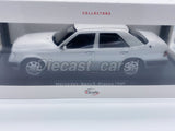 iScale ‘89 Mercedes-Benz E320 1:18.